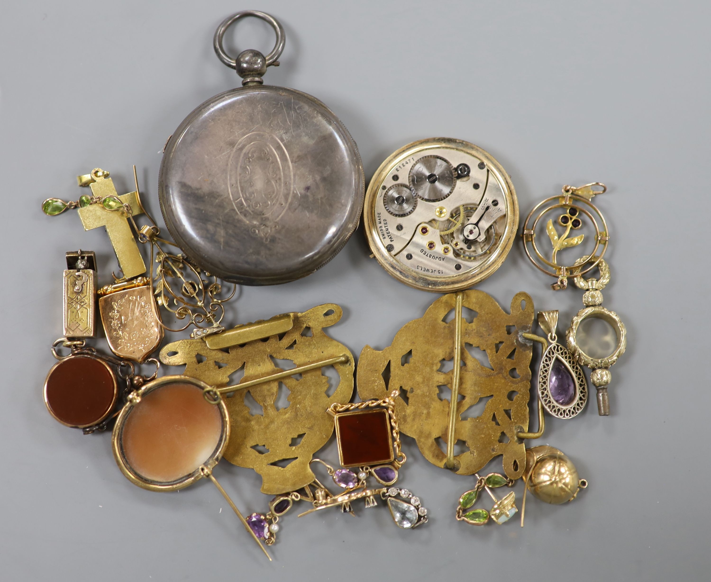 Sundry jewellery etc. including a yellow metal, amethyst and seed pearl pendant, enamelled gilt metal buckle, cameo brooch, two fob seals, silver chronograph pocket watch etc.